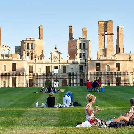 Detente Voisine Du Domaine Royal